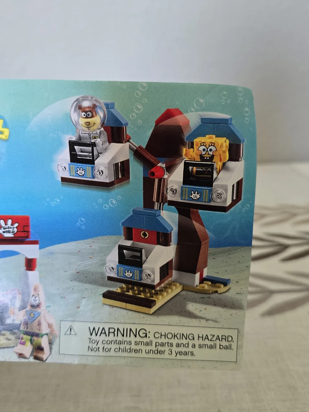 LEGO SpongeBob SquarePants Glove World Set 3816
